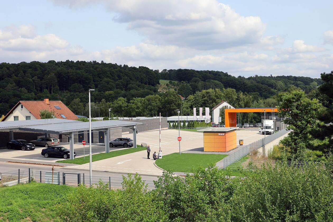 Blick auf Areal des Schlüter-Truck Stops