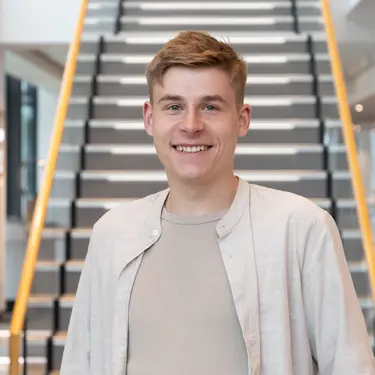 Ung under uddannelse Paul Schmidt