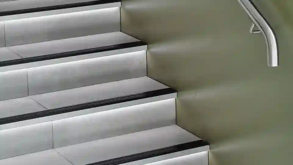 Schlüter-Systems reference, close-up of stair treads with Schlüter-TREP-TAP and Schlüter-LIPROTEC