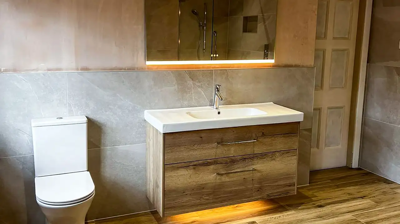 The wall hung vanity is a lovely feature 