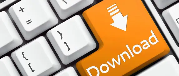 Tastatur mit einer orangenen Download-Taste.  
