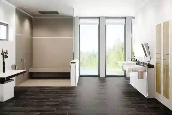 Geräumiges Badzimmer mit dunklen Bodenfliesen, einer bodengleichen Dusche und zwei Waschbecken. 