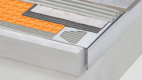 Schlüter-Edelstahlprofil im Außenbereich für Balkone und Terrassen