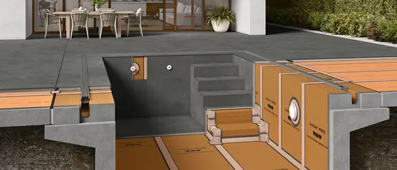 Ejemplo de construcción de una piscina exterior con productos de impermeabilización y drenaje de Schlüter-Systems