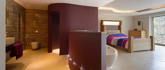 Referenza di Schlüter-Systems, Moonstone Project, BEKOTEC-THERM in una casa di lusso a risparmio energetico