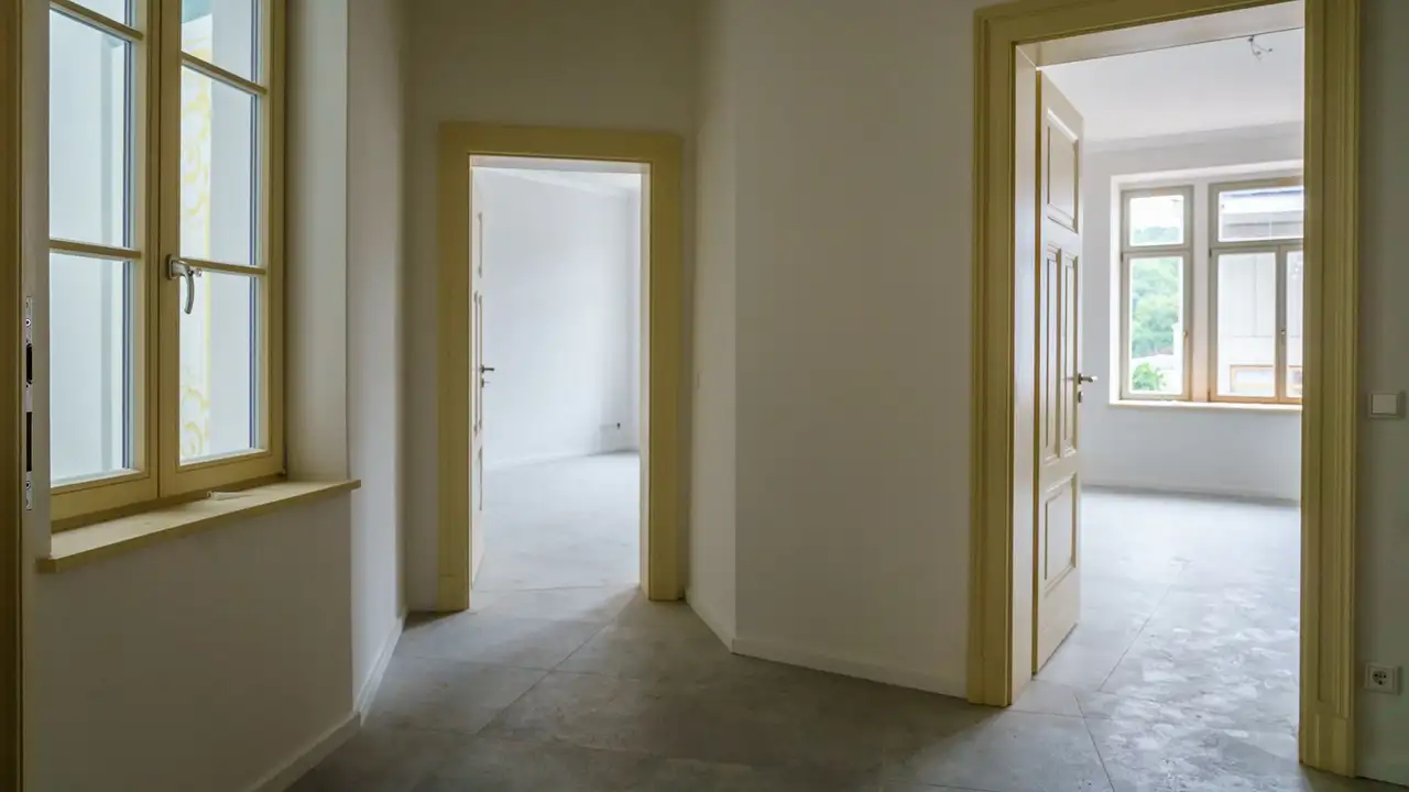 Blick in i en av de n&auml;stan f&auml;rdigst&auml;llda l&auml;genheterna